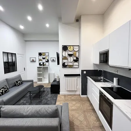 Urban Flat 66 - Pretty 3 Bedroom In *