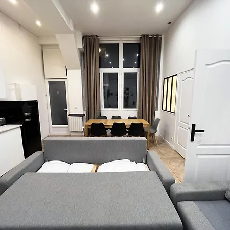 Apartment Urban Flat 66 - Pretty 3 Bedroom In Paris